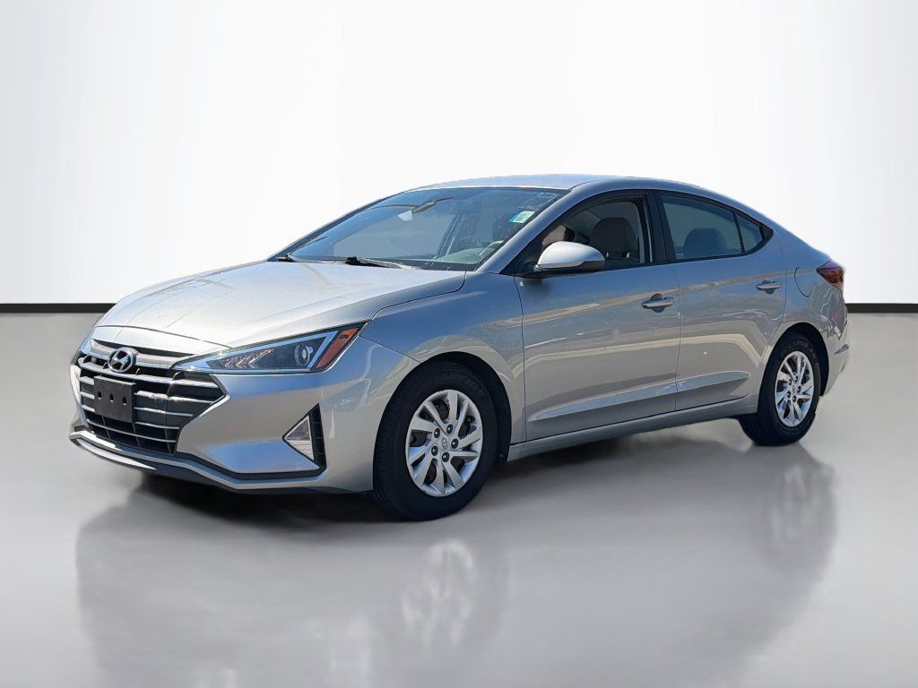 Used 2020 Hyundai Elantra SE FWD image 2