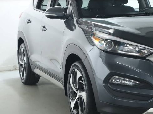 Used 2018 Hyundai Tucson Value w/ Cargo Package image 8