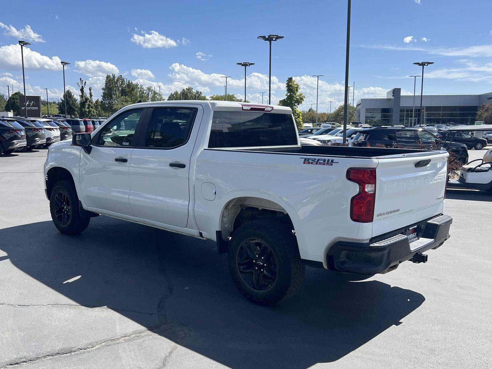 Used 2025 Chevrolet Silverado 1500 Custom Trail Boss AWD/4WD image 17