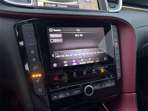 Used 2023 INFINITI QX50 Sport image 18