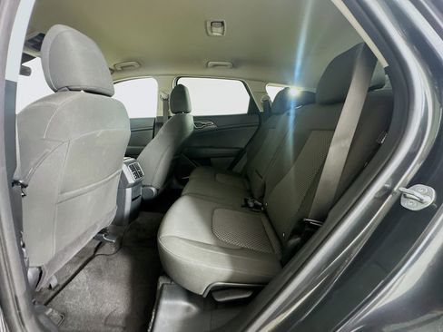 Used 2025 Kia Sportage LX FWD image 26