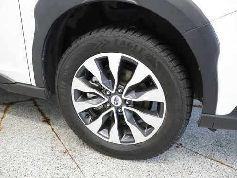 Used 2024 Subaru Outback Limited AWD/4WD image 16