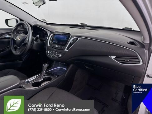 Used 2020 Chevrolet Malibu LT image 30