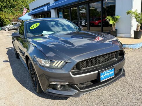 Used 2015 Ford Mustang GT Premium RWD image 23