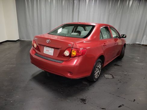 Used 2010 Toyota Corolla LE image 8