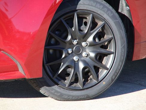 Used 2024 Toyota Corolla LE image 25