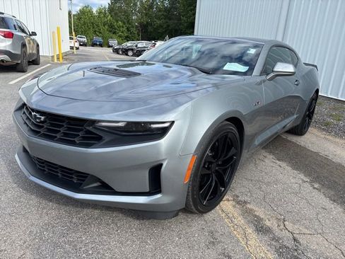 Used 2023 Chevrolet Camaro LT image 9