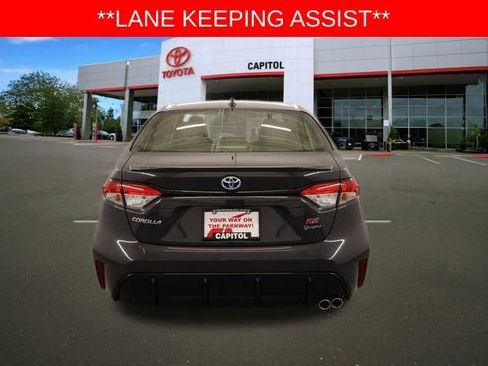 Certified 2025 Toyota Corolla SE image 4