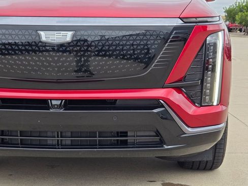 Certified 2026 Cadillac Vistiq Sport w/ LPO, Floor Liner Package image 6