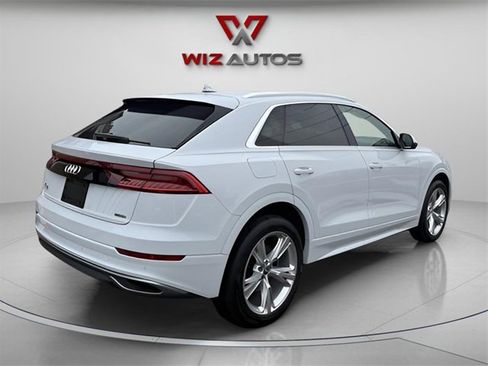 Used 2019 Audi Q8 Premium image 4
