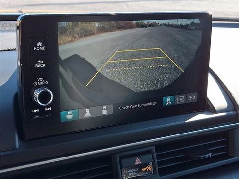 Certified 2025 Honda Pilot EX-L image 17