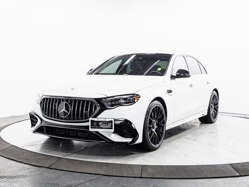 Used 2025 Mercedes-Benz E 53 AMG e 4MATIC Sedan image 3