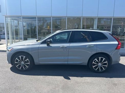 Certified 2025 Volvo XC60 B5 Plus AWD/4WD image 2
