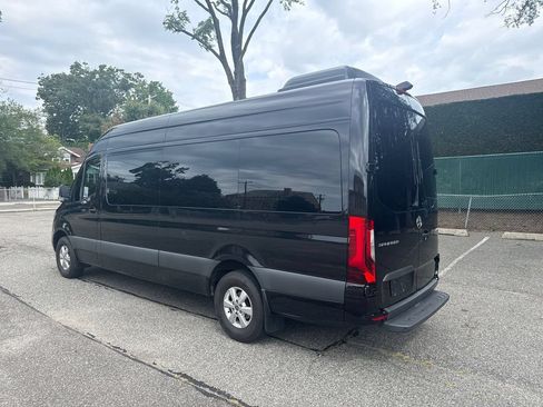 Used 2023 Mercedes-Benz Sprinter 2500 image 5