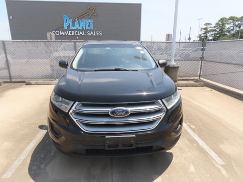 Used 2017 Ford Edge SE FWD image 5