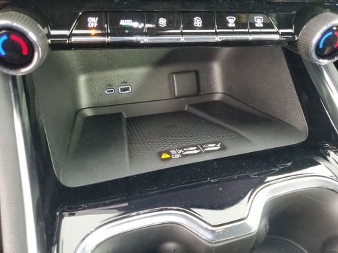 New 2026 Chevrolet Traverse Z71 AWD/4WD image 17