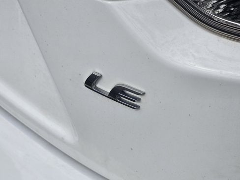 Certified 2022 Toyota Corolla LE FWD image 11