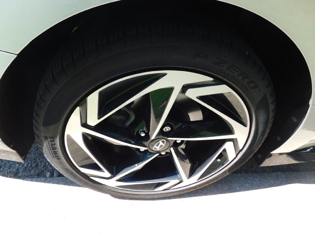 Used 2024 Hyundai Sonata SEL w/ Convenience Package FWD image 8