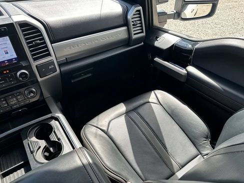 Used 2020 Ford F250 Platinum w/ FX4 Off-Road Package AWD/4WD image 23