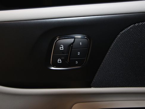 New 2026 Lincoln Nautilus Premier w/ Jet Appearance Package image 8