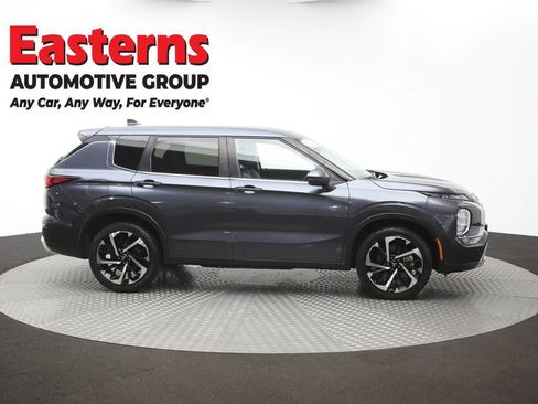 Used 2024 Mitsubishi Outlander SE FWD image 47