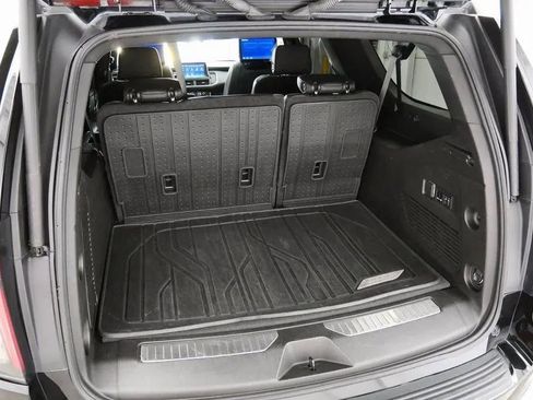 Used 2023 Chevrolet Suburban RST w/ Luxury Package AWD/4WD image 35
