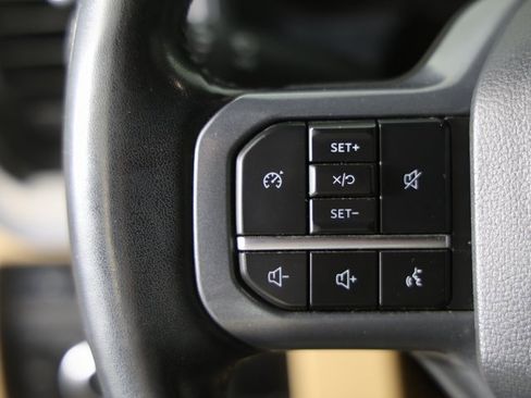 Used 2023 Ford F250 Lariat w/ Chrome Package image 17