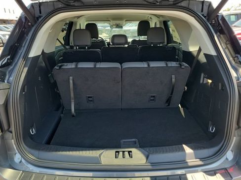 Used 2026 Ford Explorer Active w/ Active Comfort Package RWD image 19