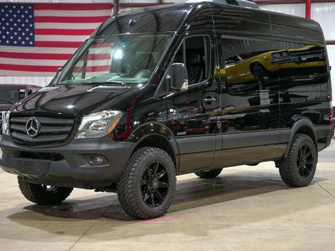 Used 2016 Freightliner Sprinter 2500 image 1