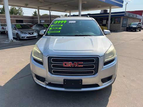 Used 2016 GMC Acadia SLT FWD image 2