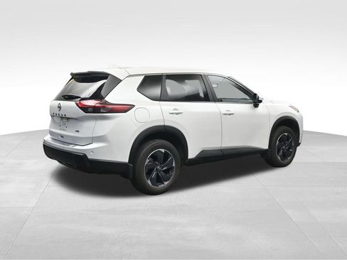 Used 2025 Nissan Rogue SV AWD/4WD image 5