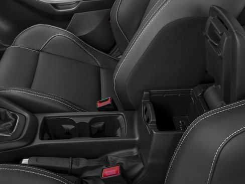 Used 2017 Ford Focus ST FWD image 18