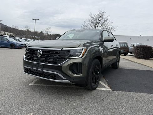New 2026 Volkswagen Atlas Cross Sport SE image 9