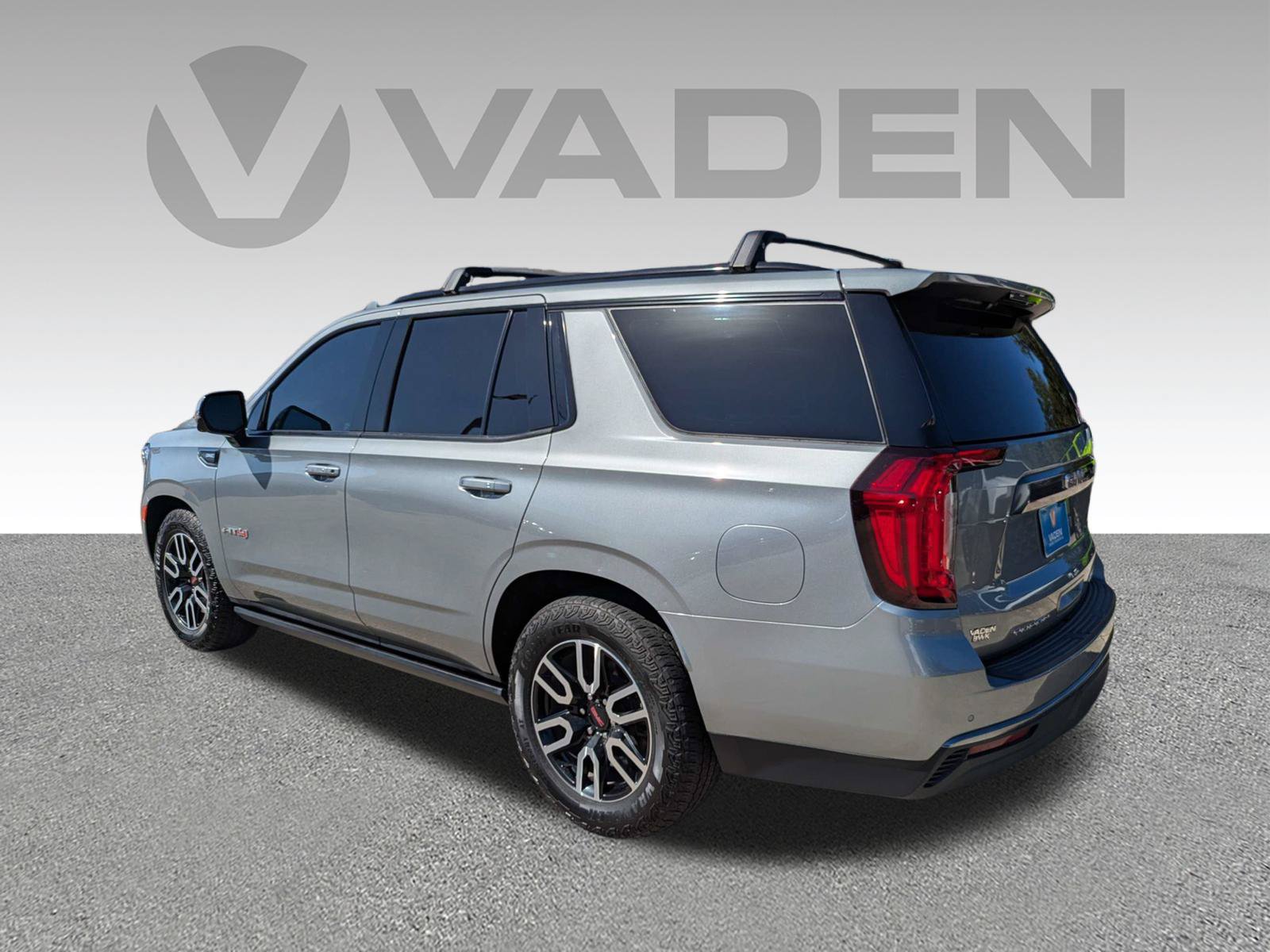Used 2023 GMC Yukon AT4 w/ AT4 Premium Plus Package AWD/4WD image 28