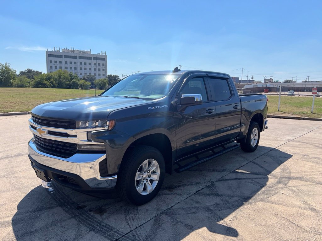 Used 2022 Chevrolet Silverado 1500 LT AWD/4WD image 1