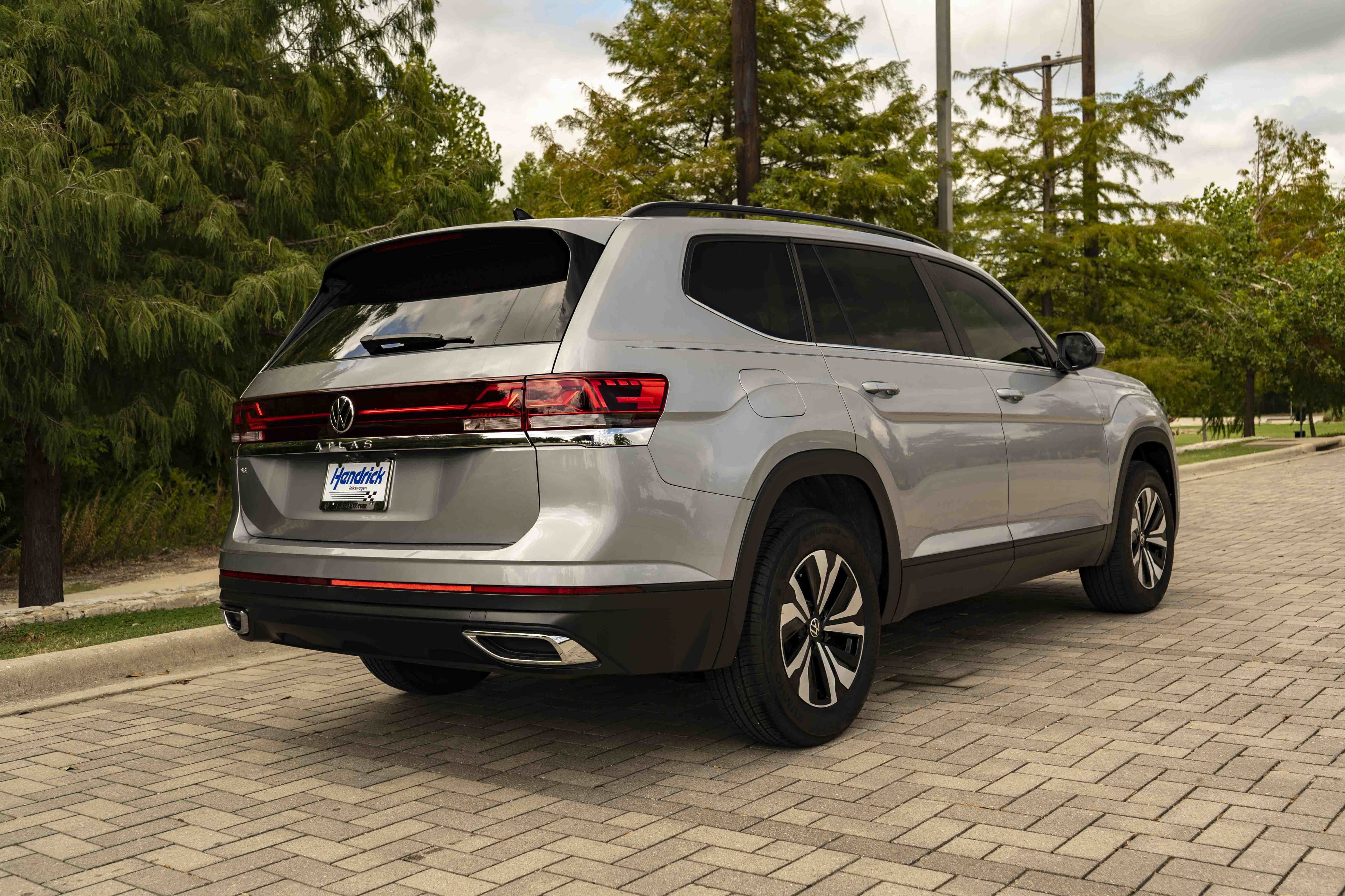 Certified 2026 Volkswagen Atlas SE FWD image 8