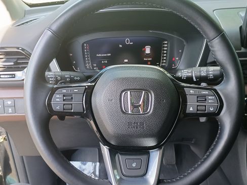 Used 2023 Honda Pilot Elite image 22