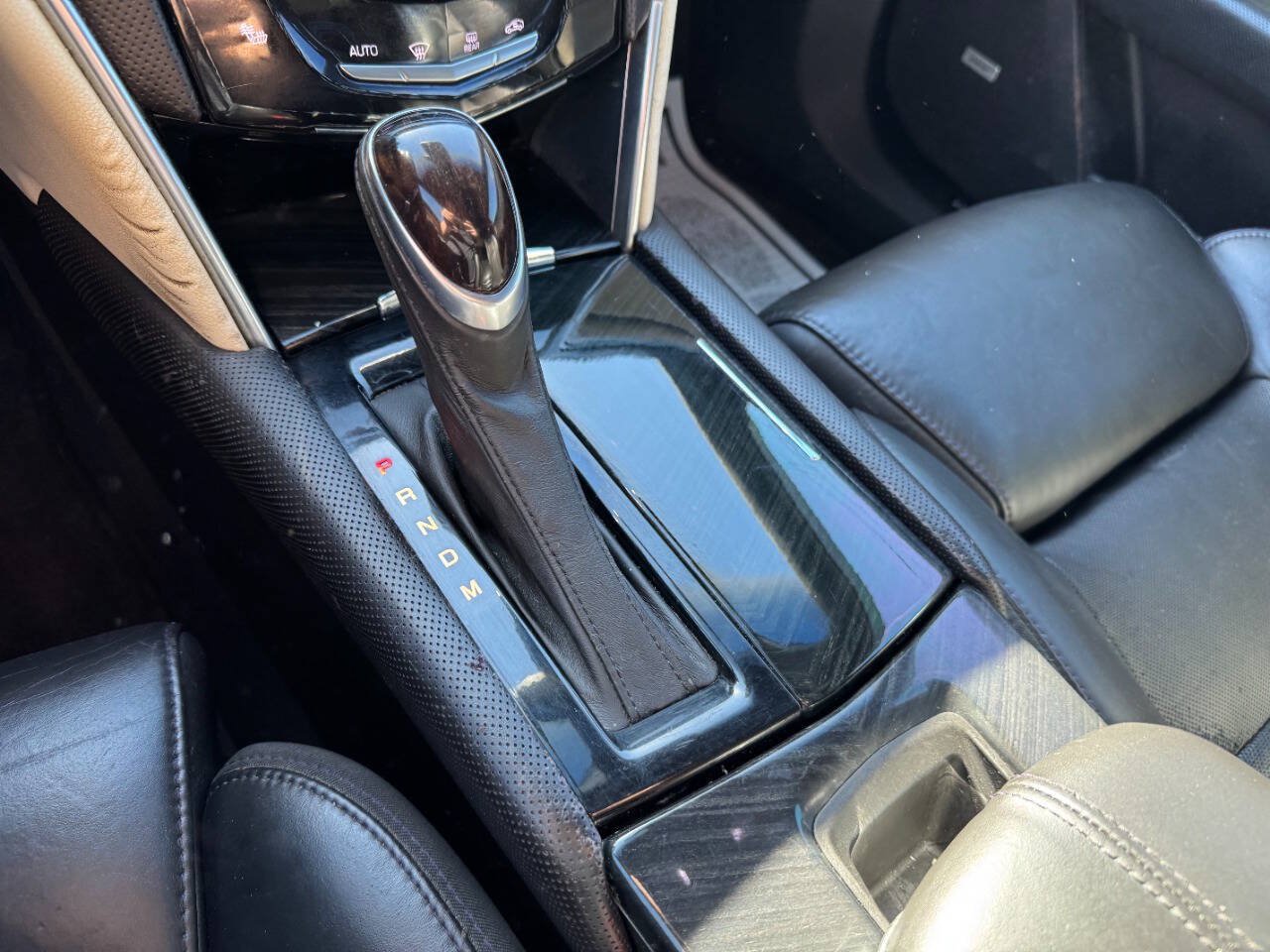 Used 2013 Cadillac XTS Platinum w/ Driver Assist Package AWD/4WD image 43