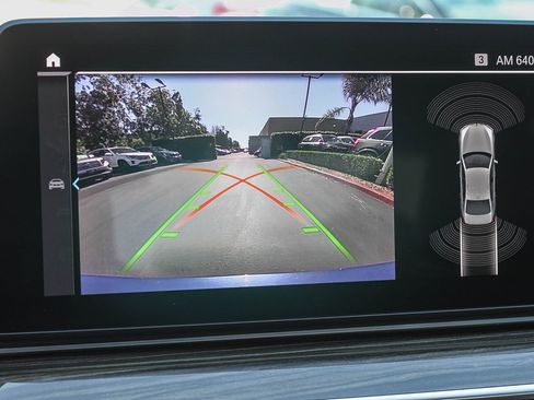 Used 2022 BMW 530e w/ Premium Package image 24