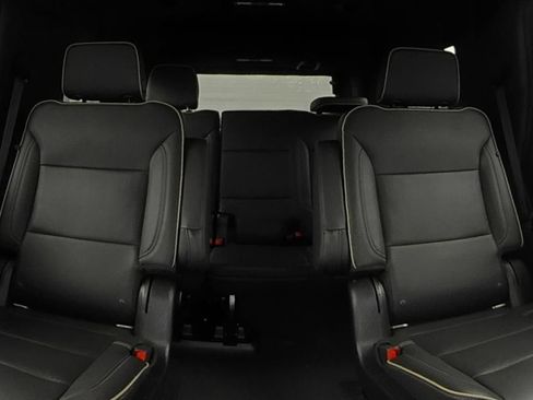 Used 2021 Chevrolet Tahoe Premier RWD image 10