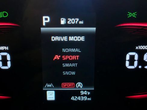 Used 2023 Kia Sportage X-Line w/ X-Line Premium Package AWD/4WD image 39