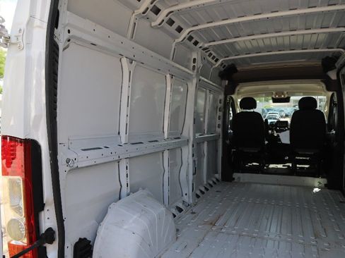 Used 2023 RAM ProMaster 2500 FWD image 38