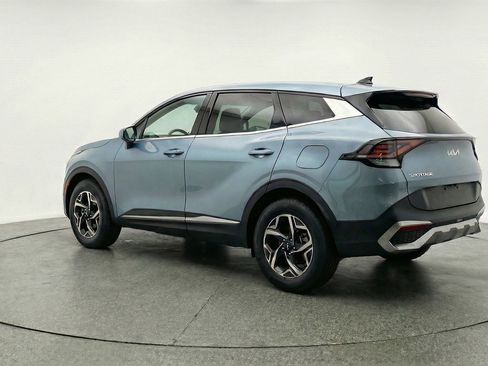 Used 2025 Kia Sportage LX FWD image 6