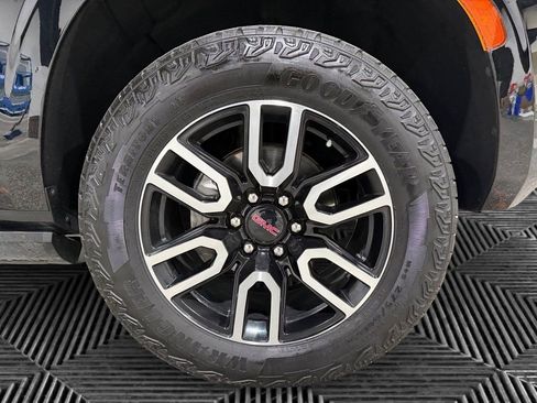 Used 2023 GMC Yukon XL AT4 w/ Max Trailering Package image 11