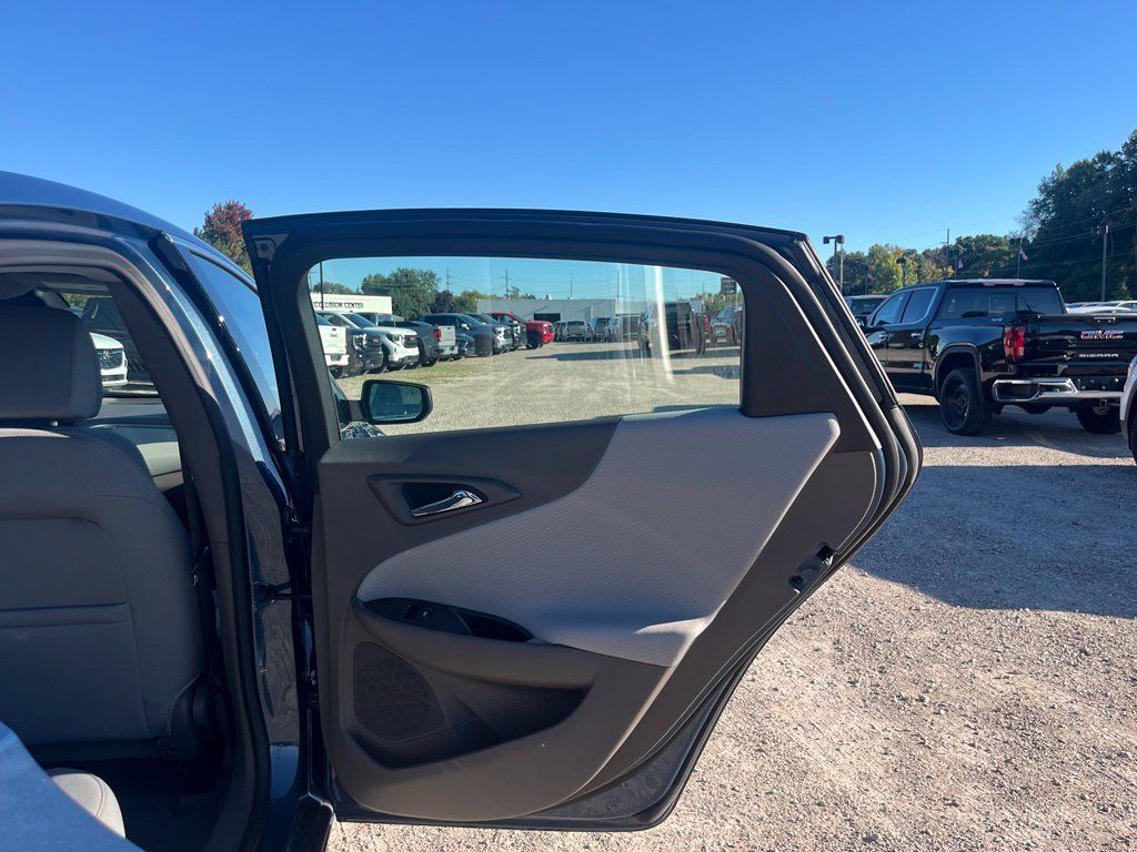 Used 2024 Chevrolet Malibu LS FWD image 29