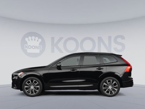 Used 2024 Volvo XC60 B5 Plus image 2