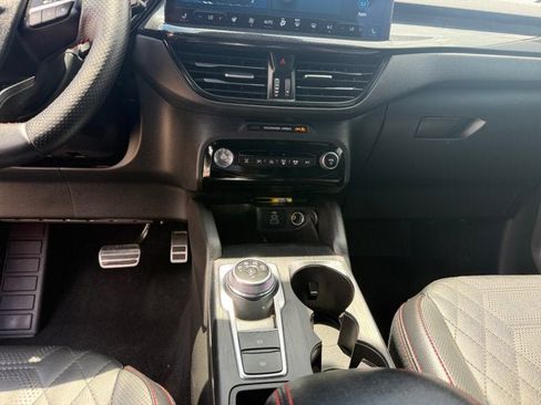 Certified 2024 Ford Escape ST-Line Elite w/ Premium Technology Package AWD/4WD image 11