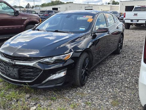 Used 2021 Chevrolet Malibu LT w/ Redline Edition FWD image 1