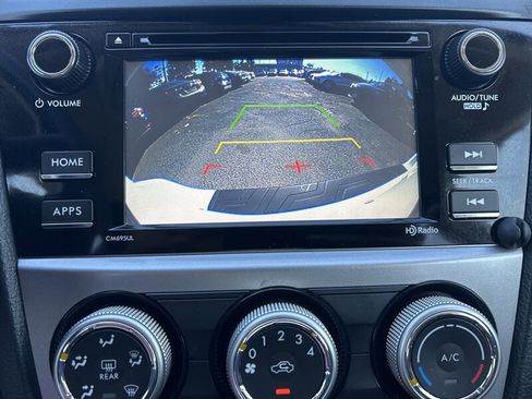 Used 2017 Subaru Crosstrek 2.0i Premium image 14