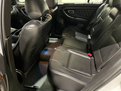 Used 2018 Ford Taurus Limited image 21